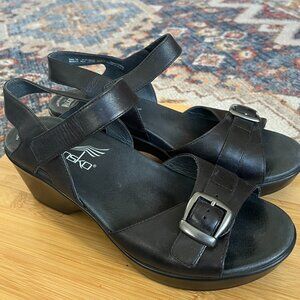 Dansko Black Leather Sandal Walking Co, Women's Sz EU 39